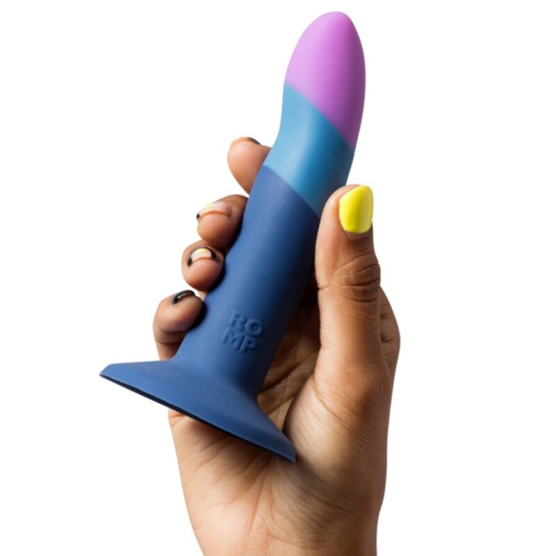 ROMP - PICCOLO HARNESS + SILICONE DILDO WITH TRICOLOR SUCTION CUP 14 CM